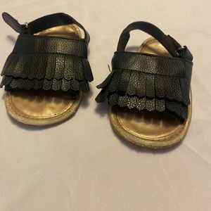 Girls sandals size 4